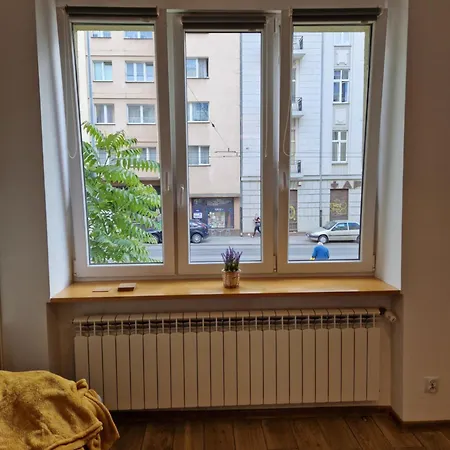 Pomorska 82 Centrum Netflix *