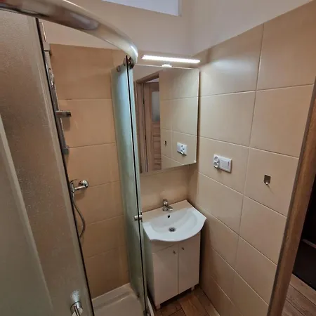 Pomorska 82 Centrum Netflix Lodz (Lodz)