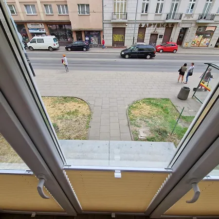 Pomorska 82 Centrum Netflix * Lodz (Lodz)