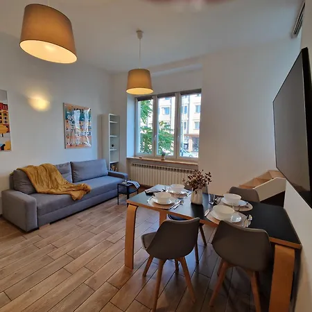 Pomorska 82 Centrum Netflix * Lodz (Lodz)