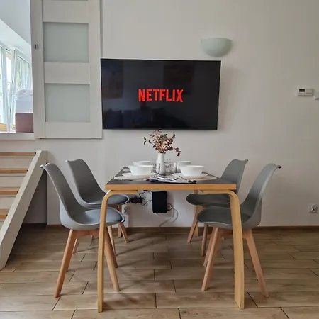 Pomorska 82 Centrum Netflix * Łódź